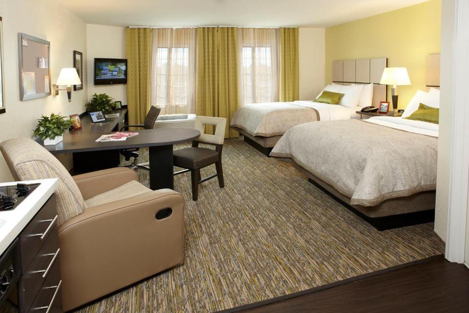 Candlewood Suites Tucson By Ihg Exterior foto